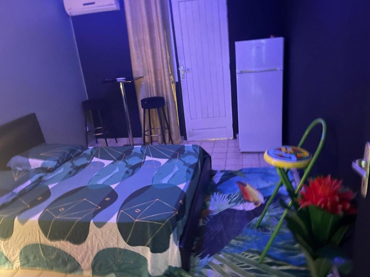 Studio Pour 2 Personnes Dans Une Villa Au Bord De Mer A กูรู ภายนอก รูปภาพ