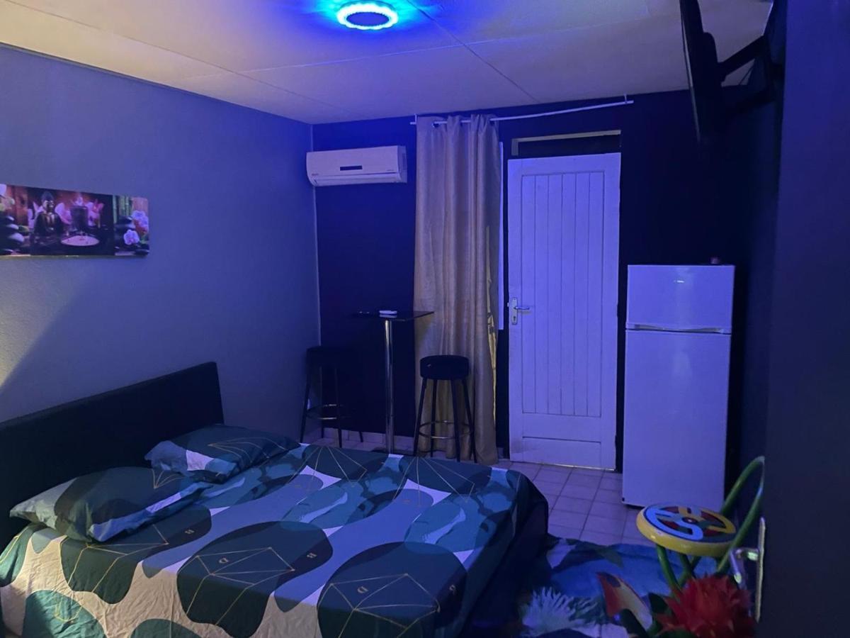 Studio Pour 2 Personnes Dans Une Villa Au Bord De Mer A กูรู ภายนอก รูปภาพ